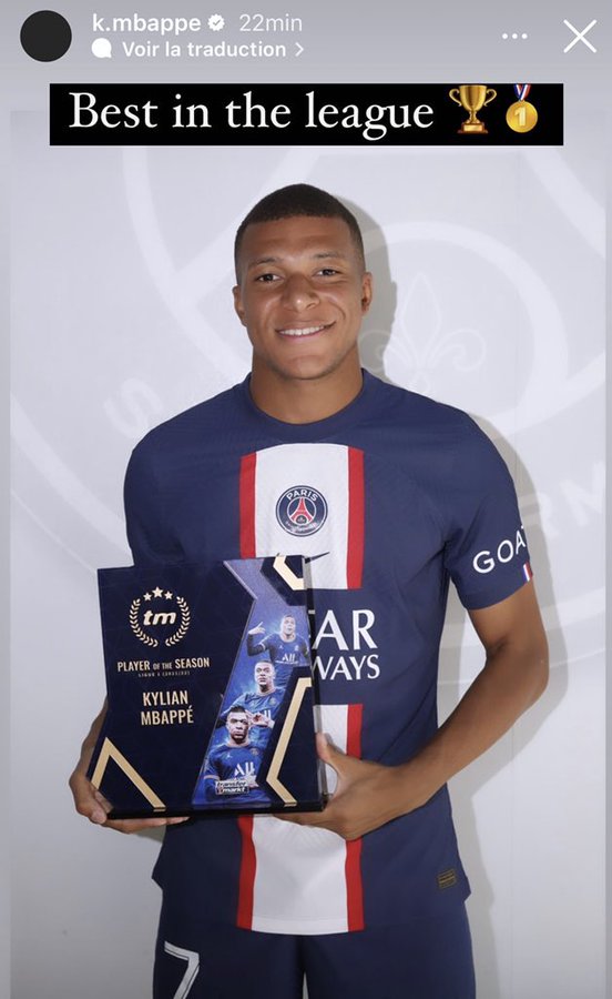 Kylian Mbapp A Re U Son Troph E De Meilleur Joueur De La Saison